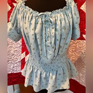 Women’s peplum lace front top size 2x
